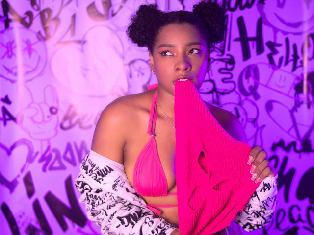 ValeryCortez - сексуальная веб-камера в реальном времени - 23052645