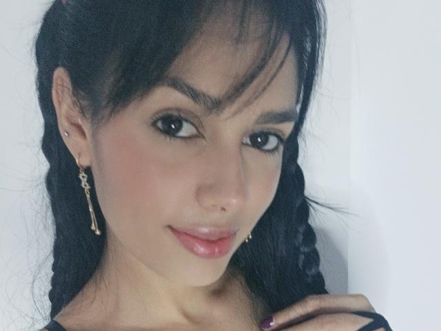 AnaisHilton - Live Sex Cam - 23053777