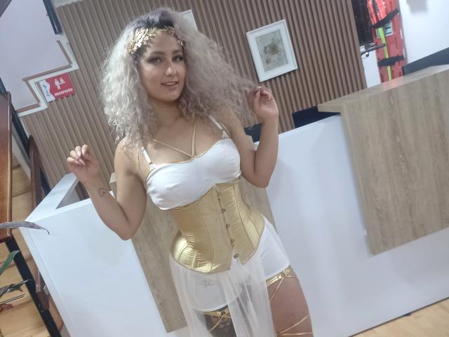 FloraSaenz - Live sex cam - 23057801