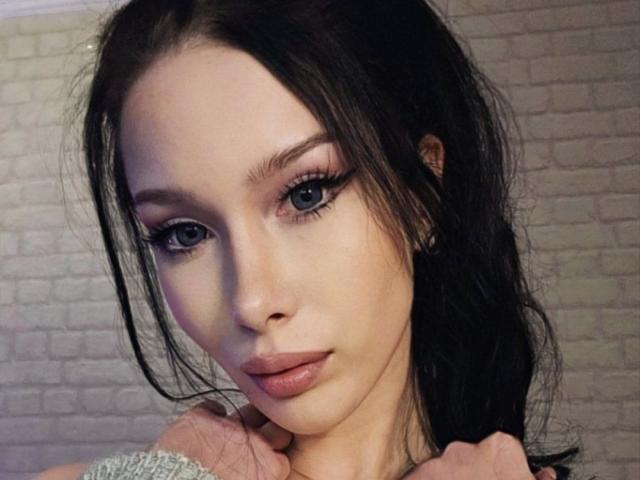 AppleEvelyn - Live sex cam - 23062625