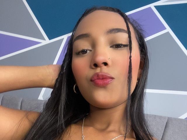 MissCharlotts - Live porn &amp; sex cam - 23063201