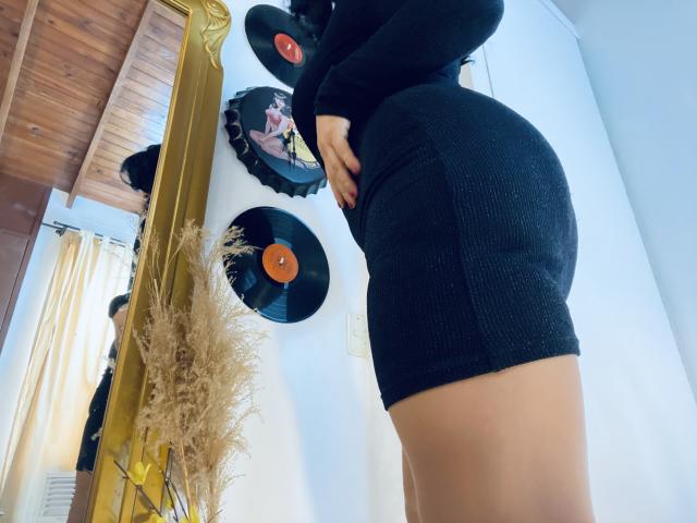 AlisGourmande - Sexe cam en vivo - 23065313