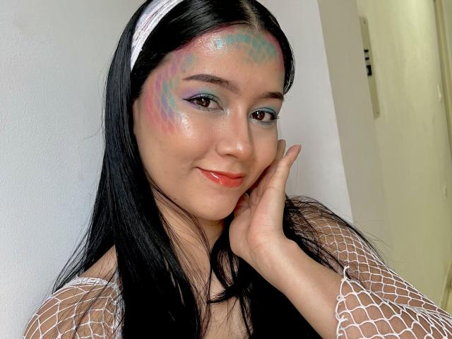 DeisyWest - Élő pornó és szexkamera - 23066761