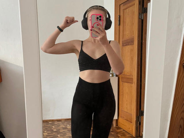 MiaFlirt - Sexe cam en vivo - 23074725