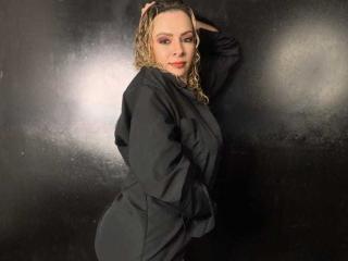 CharlotteeEvanss - Live sex cam - 23074761