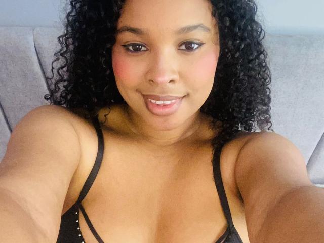 GoddesAthenaa - Live sex cam - 23076765