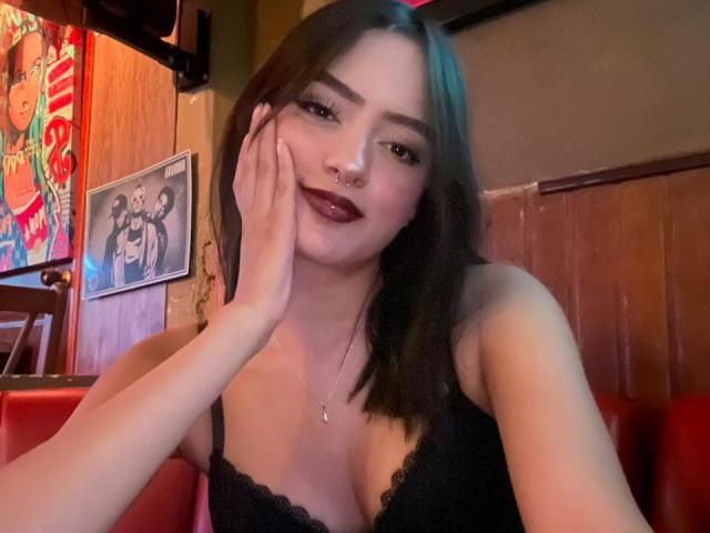 MiraCataleyax - Live sex cam - 23077653