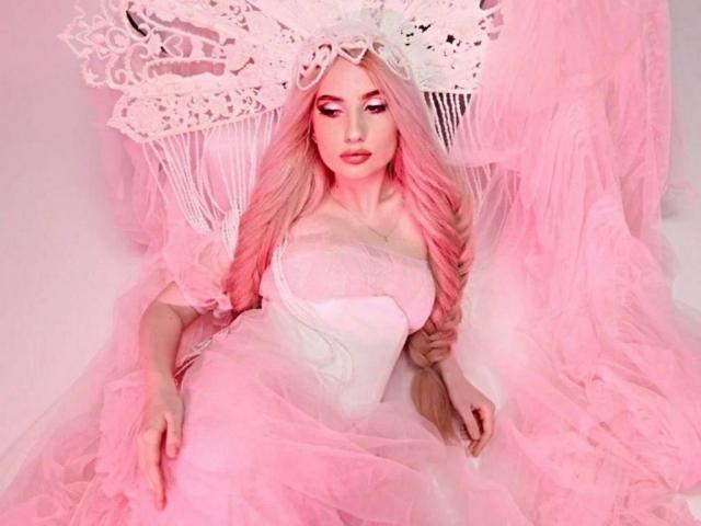 ElzaKomx - Live sex cam - 23078373