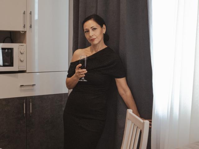 LiluGrants - Sexe cam en vivo - 23080893