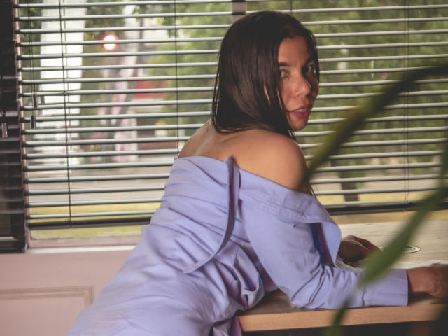 CarliinaSoussa - Live sex cam - 23083009