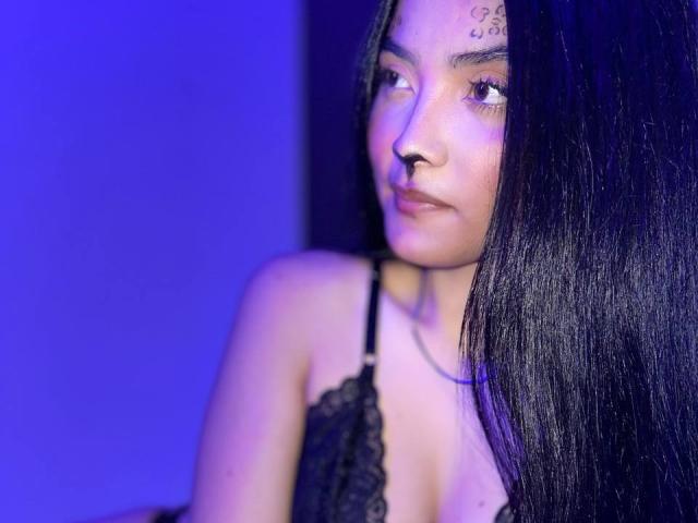 CallMeaAnna - Live sex cam - 23086177