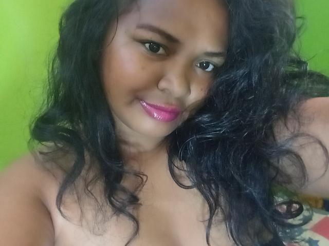 ChellaLove - Live sex cam - 23089033
