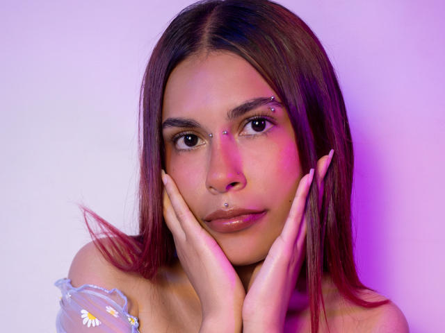 EmmaZade - Live sex cam - 23091985