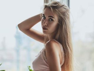 AmeliaAttom - Live sex cam - 23092077