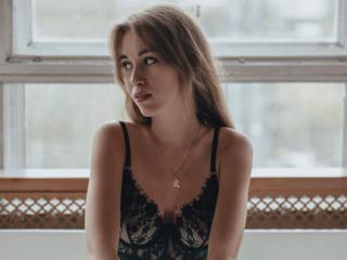 AmeliaAttom - Live sex cam - 23092117