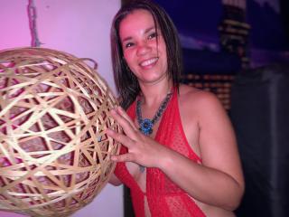 ChanelRosse - Live sex cam - 23094045