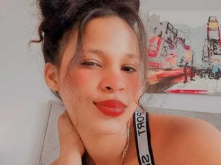 DafneLivy - Live sex cam - 23095109