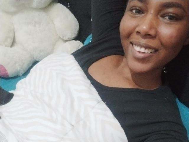 EmiraHot - Live porn &amp; sex cam - 23096557