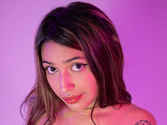KatianPierce - Live sex cam - 23096981