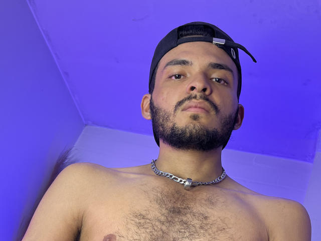 LionHot69 - Live sex cam - 23107161