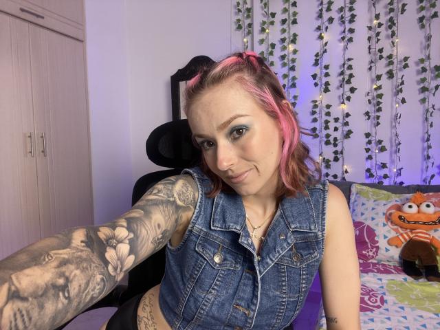 SarahRousen - Live sex cam - 23107469