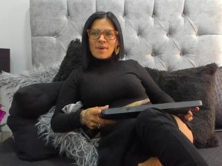 AmelieBlake - Live porn &amp; sex cam - 23110085