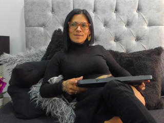 AmelieBlake - Live porn &amp; sex cam - 23110137