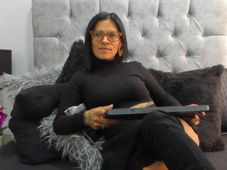 AmelieBlake - Live porn &amp; sex cam - 23110193