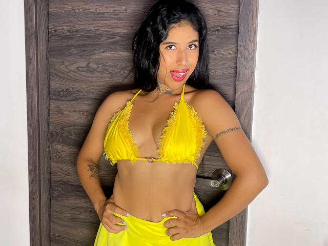 Chanelly - Live sex cam - 23110597