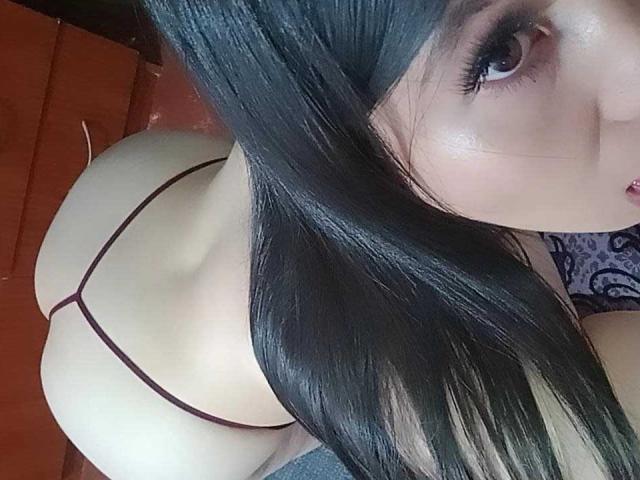 LizBellaa - Sexe cam en vivo - 23111333