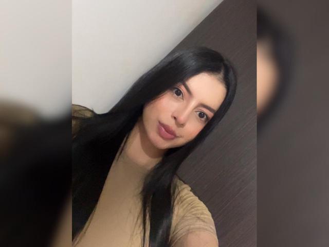 IsabellaJames - Live sex cam - 23112553
