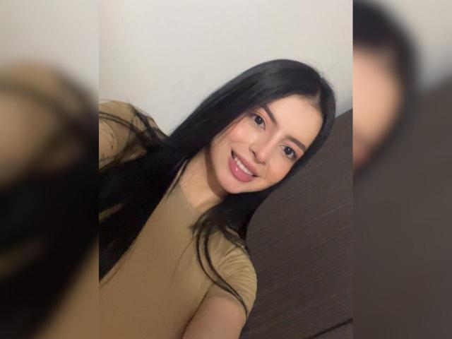 IsabellaJames - Live sexe cam - 23112565