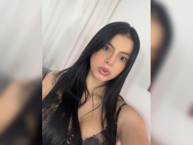 IsabellaJames - Sexe cam en vivo - 23112573