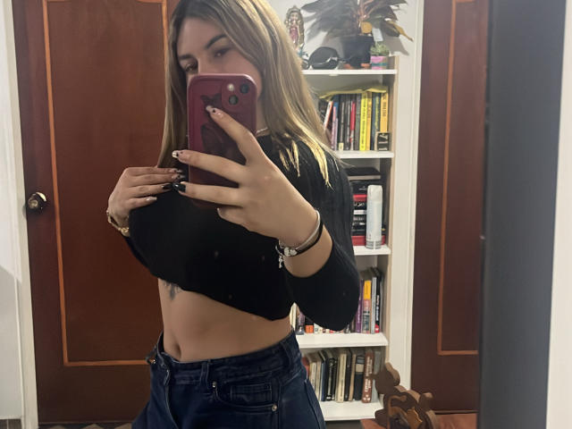 AtheneaRossi - Live sex cam - 23114081