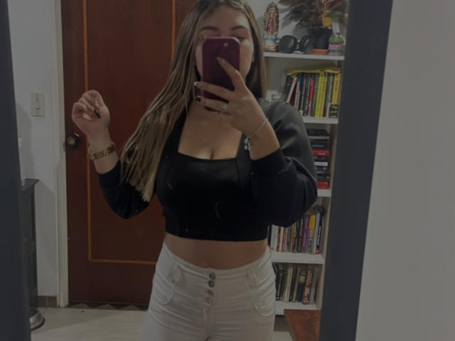 AtheneaRossi - Live sex cam - 23114173