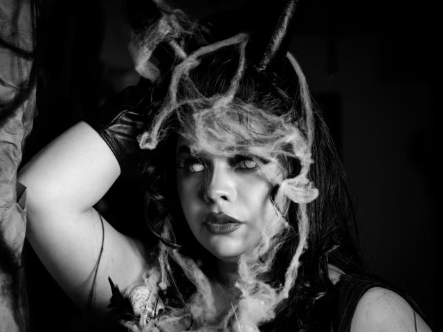 BrithneyLee - Live sex cam - 23118265