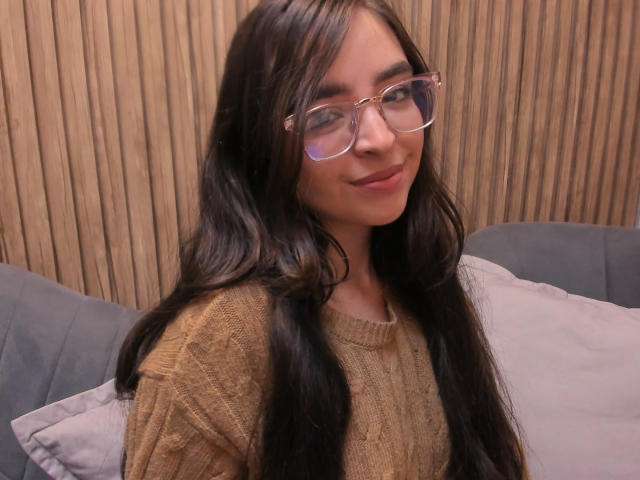 EvaMcAllister - Live Sex Cam - 23119145