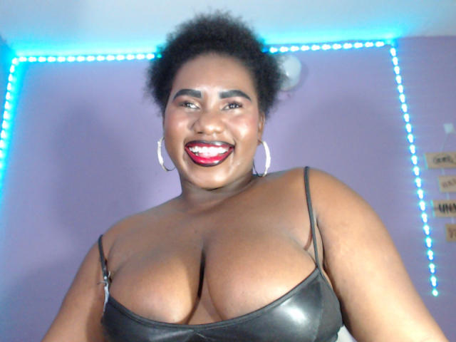 Dilay - Live porn &amp; sex cam - 23122697