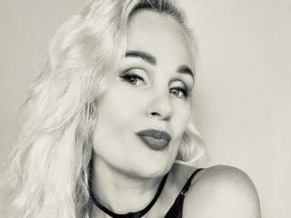 MiracleElis - Live porn &amp; sex cam - 23124693