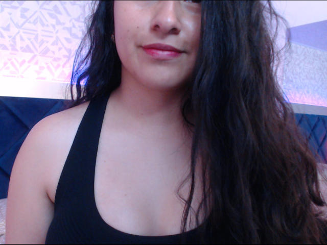 KristenWhow - Live sex cam - 23126369