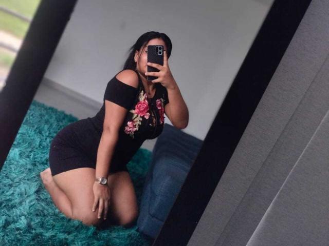 EvaCandyslave - Live Sex Cam - 23126497