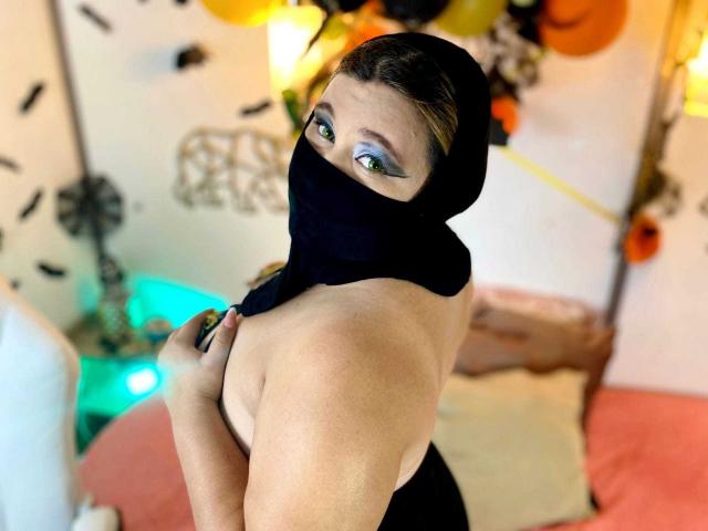 SalmaAzaman - Live porn &amp; sex cam - 23129205