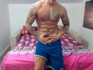 BlowMyXXL - Sexe cam en vivo - 2313038