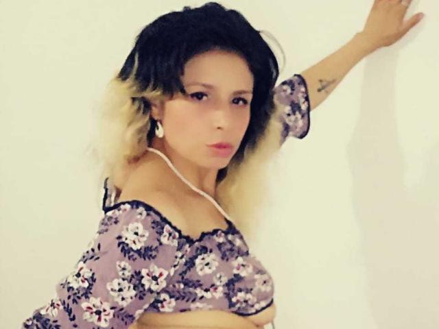 MagentaApern - Live sex cam - 23130629