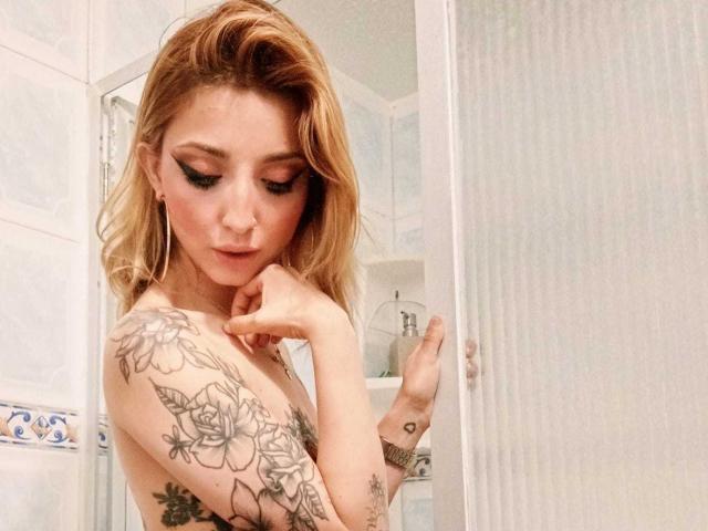 MiahParker - Live porn &amp; sex cam - 23133589