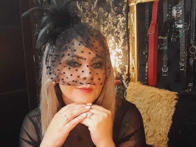 VictoriiaGray - Porno na żywo i seks kamera - 23135805