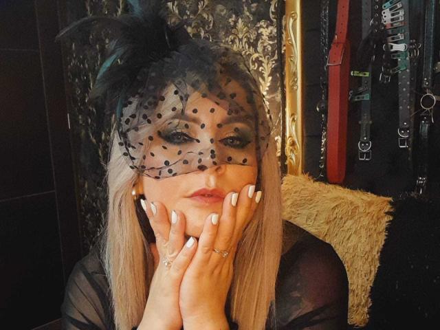 VictoriiaGray - Live porn &amp; sex cam - 23135829