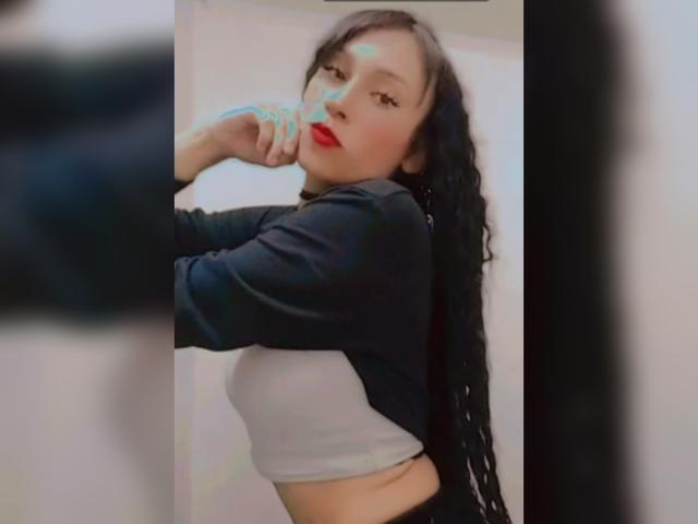 LannaMarks - Live sex cam - 23136781