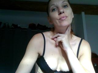 ApoloniaRed - Live sex cam - 23138149