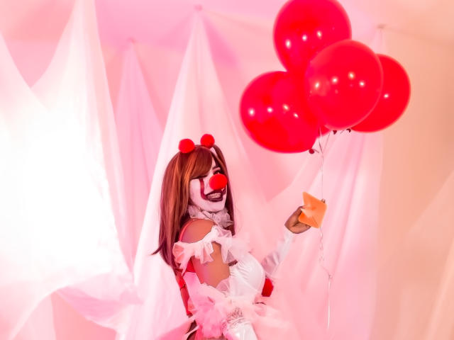 SerenaWillow - Live porno og sexkamera - 23139377